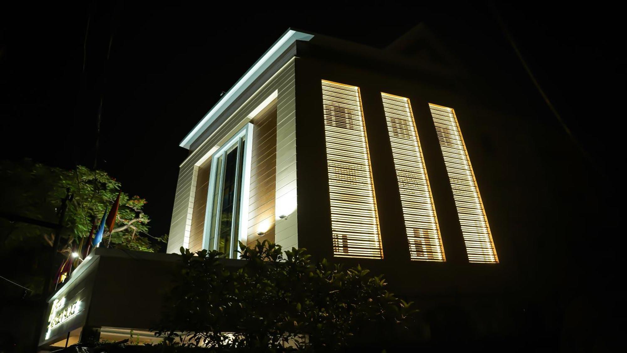 Hotel Mahadev Palace Deoghar Exteriör bild