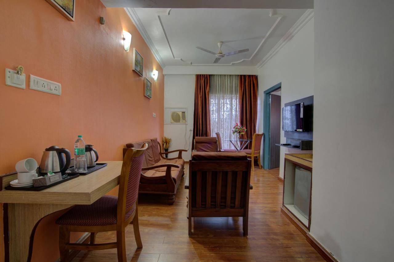 Hotel Mahadev Palace Deoghar Exteriör bild