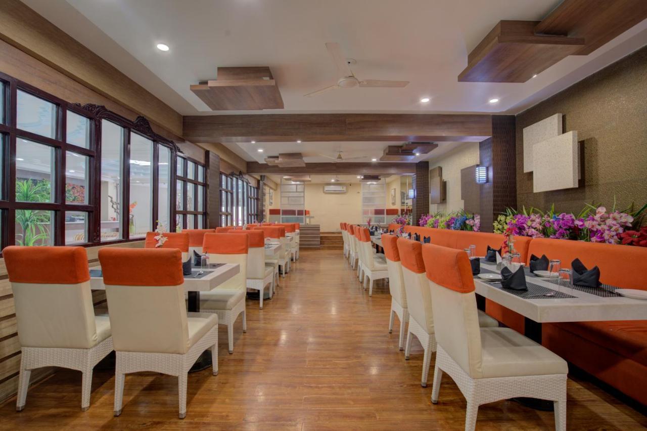 Hotel Mahadev Palace Deoghar Exteriör bild