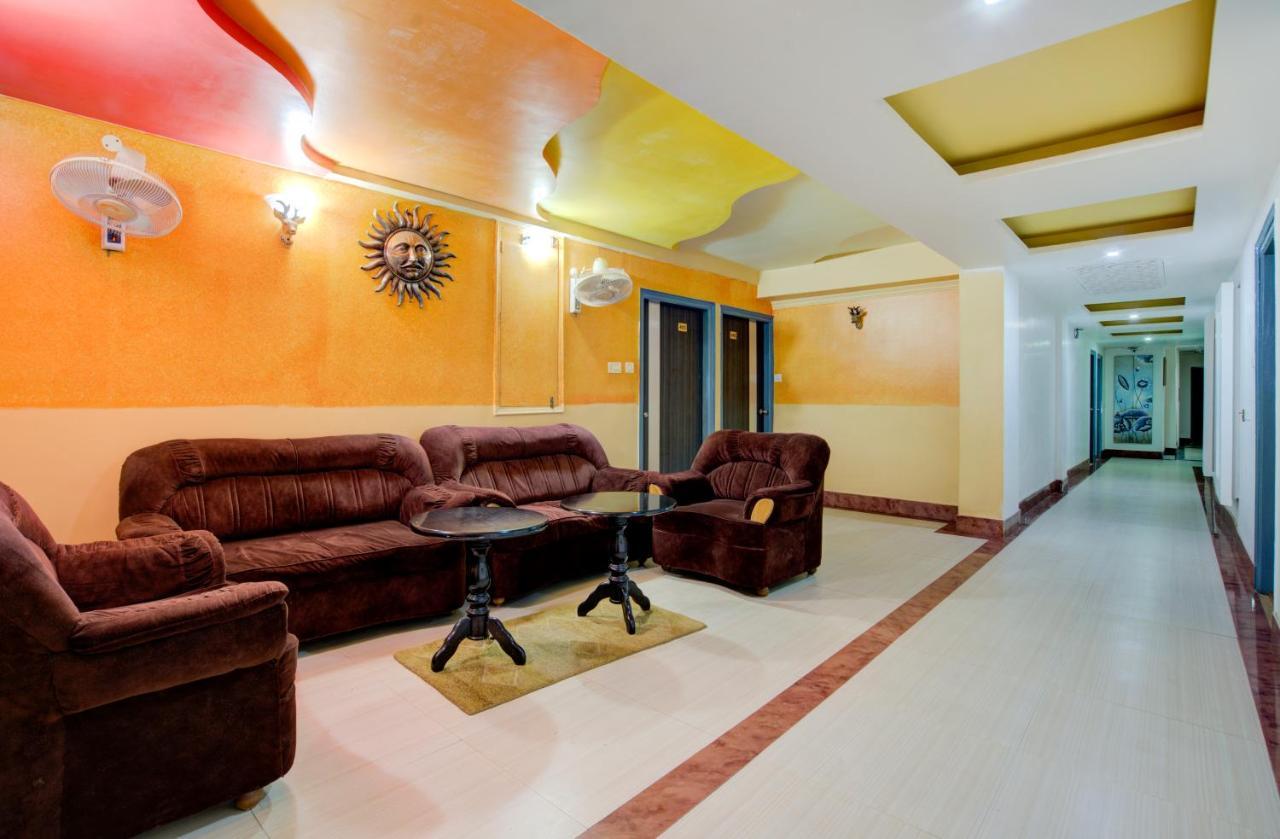 Hotel Mahadev Palace Deoghar Exteriör bild