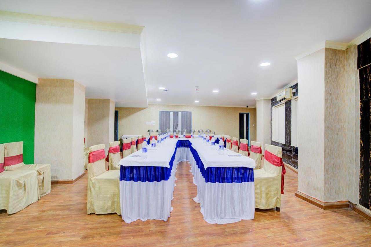 Hotel Mahadev Palace Deoghar Exteriör bild