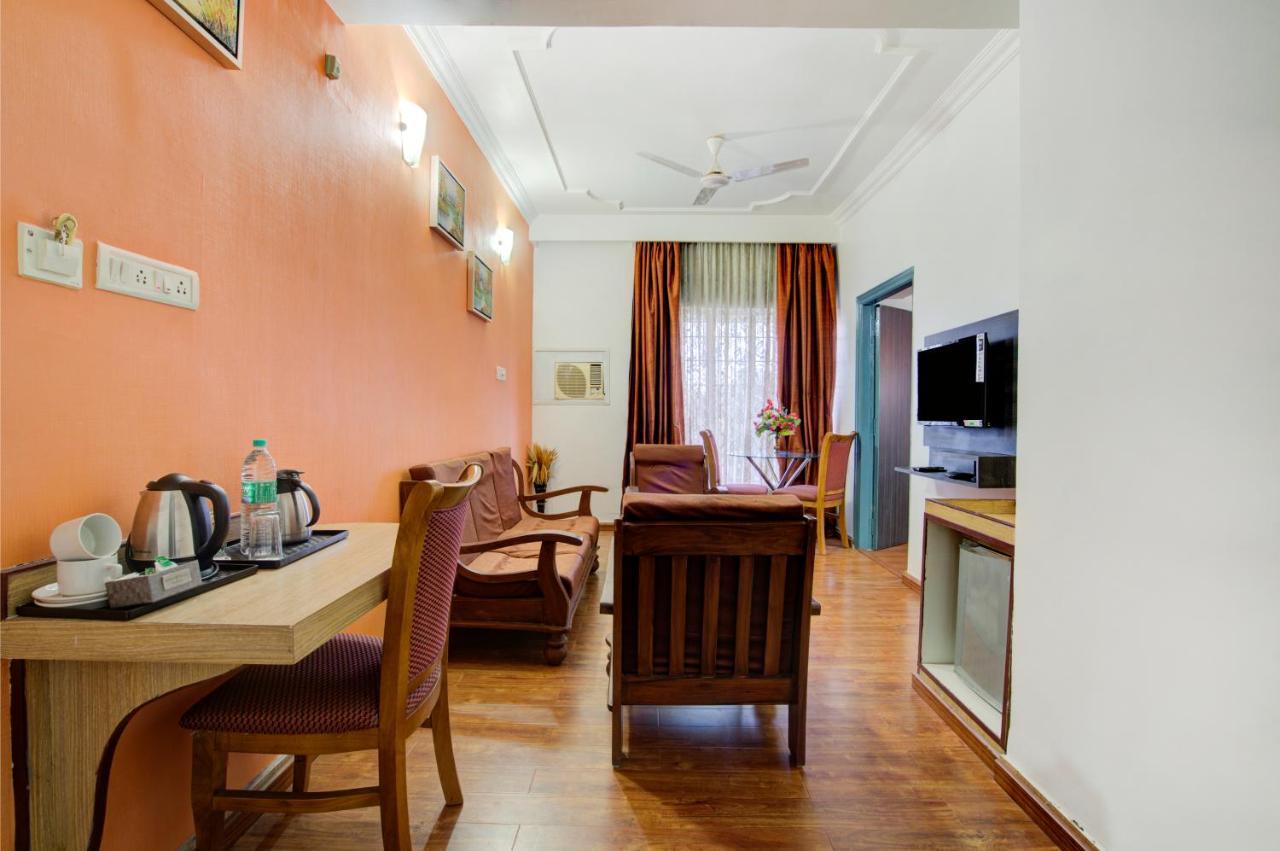 Hotel Mahadev Palace Deoghar Exteriör bild