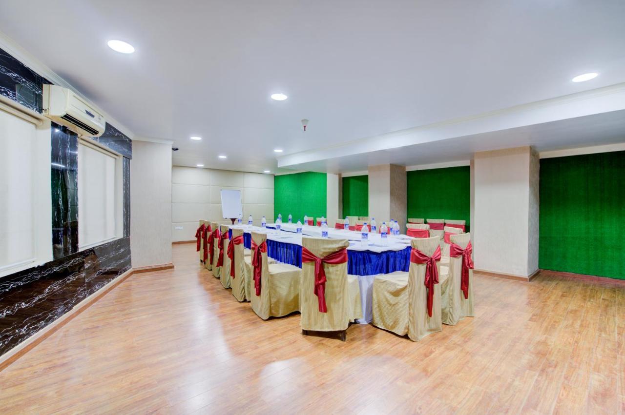 Hotel Mahadev Palace Deoghar Exteriör bild