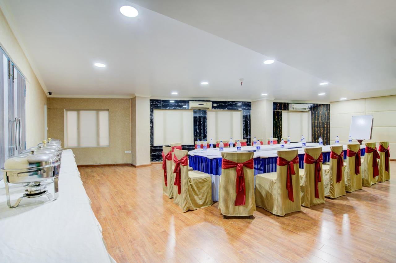 Hotel Mahadev Palace Deoghar Exteriör bild