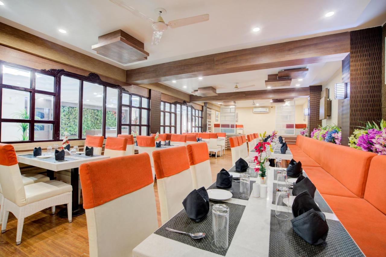 Hotel Mahadev Palace Deoghar Exteriör bild